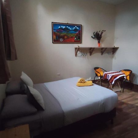 La Casa Colorada Hostel San Benito Εξωτερικό φωτογραφία