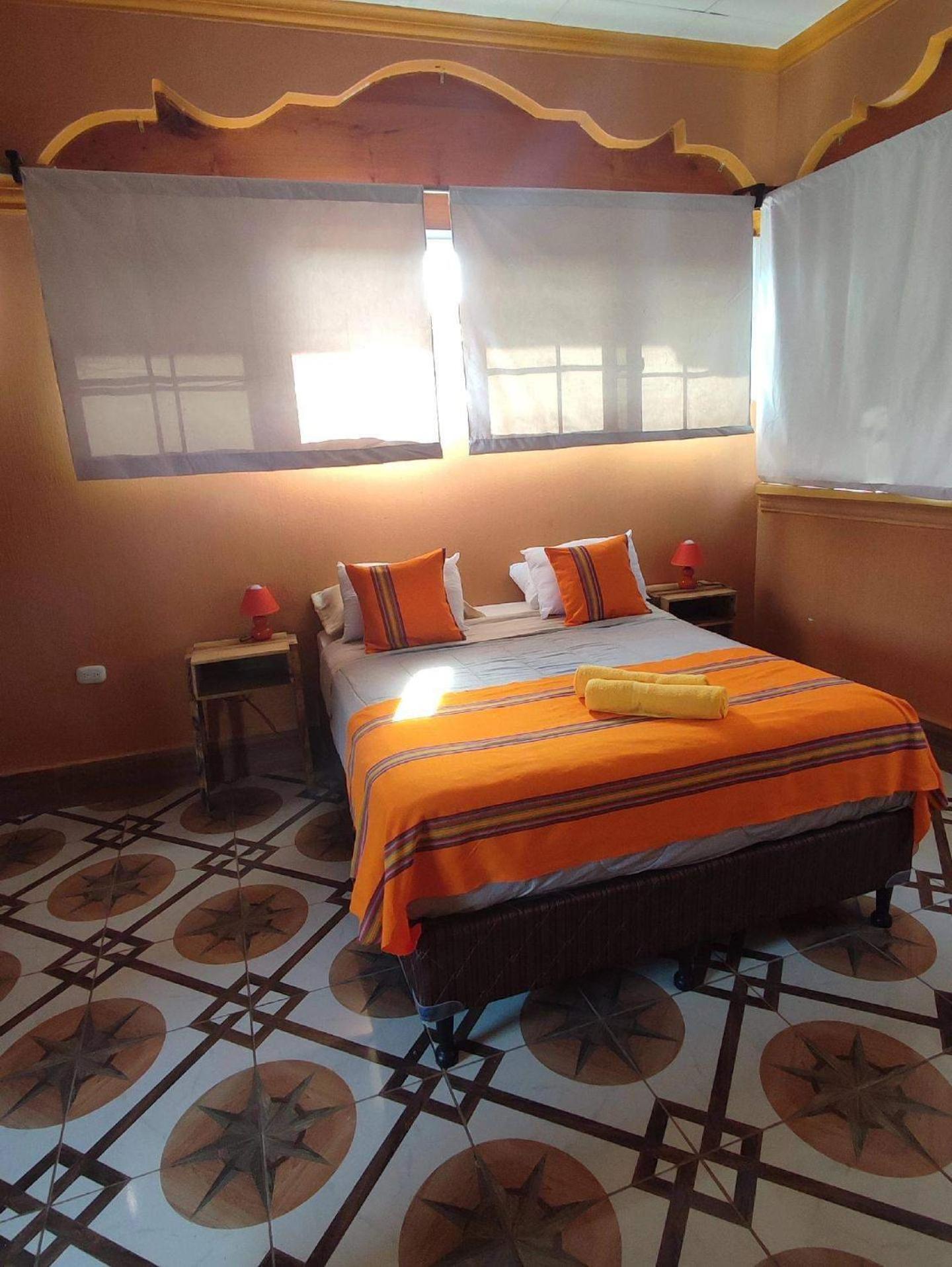 La Casa Colorada Hostel San Benito Εξωτερικό φωτογραφία